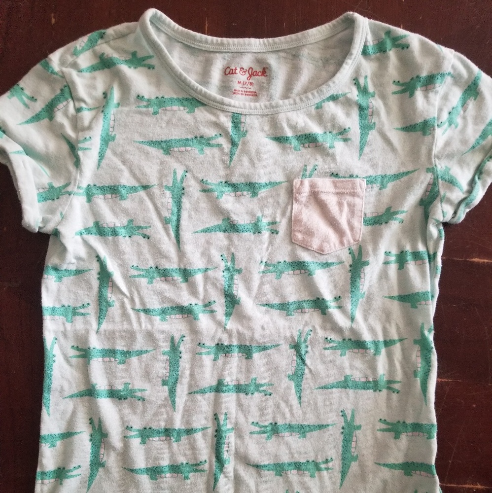 Girl's Cat & Jack hi-lo pocket t-shirt